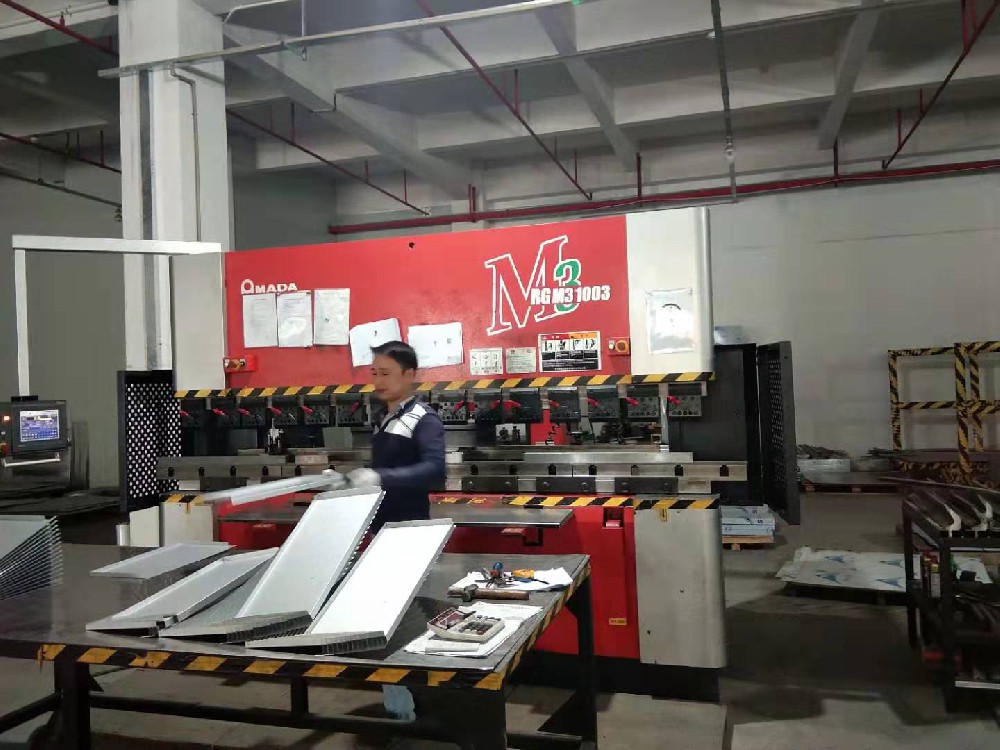 AMADA RGM3数控折弯机